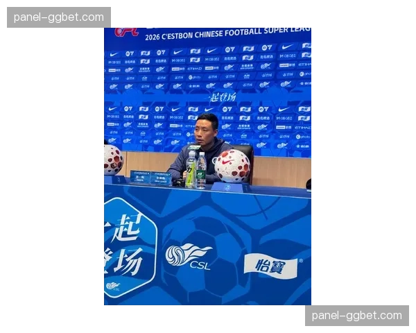 深圳新鹏城专业足球场改造进度过半，预计下半年以全新面貌亮相